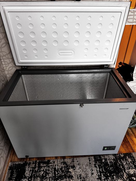 Продам морозильник