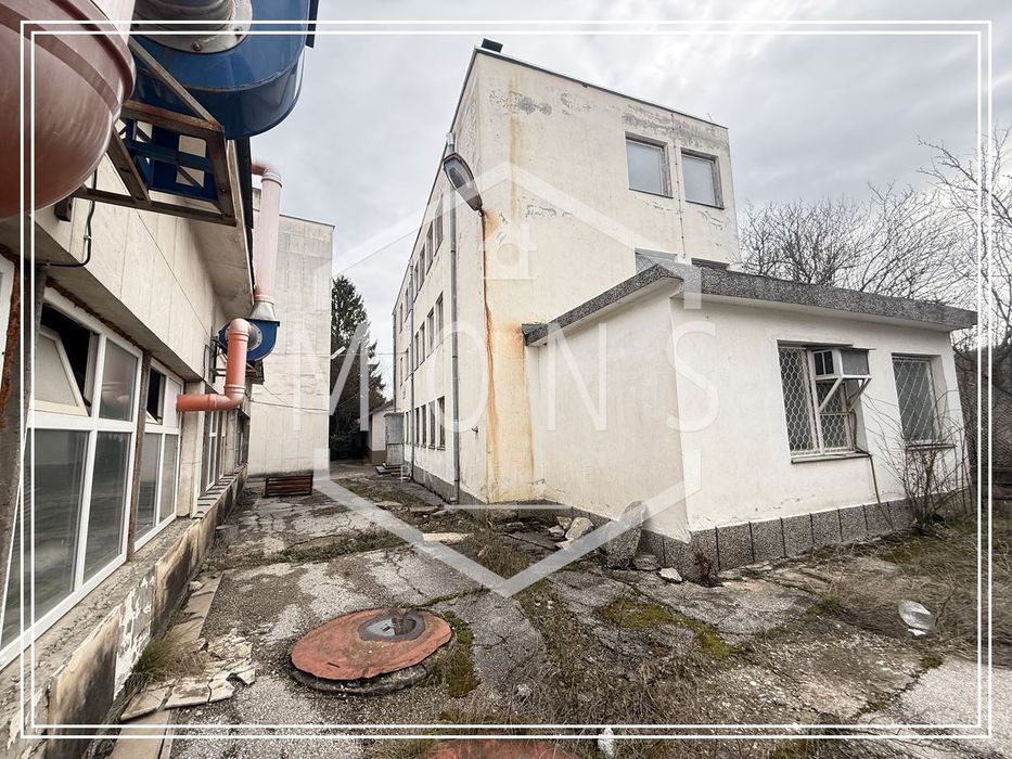 Магазин в Габрово, област-гр.Севлиево площ 372 цена 155000