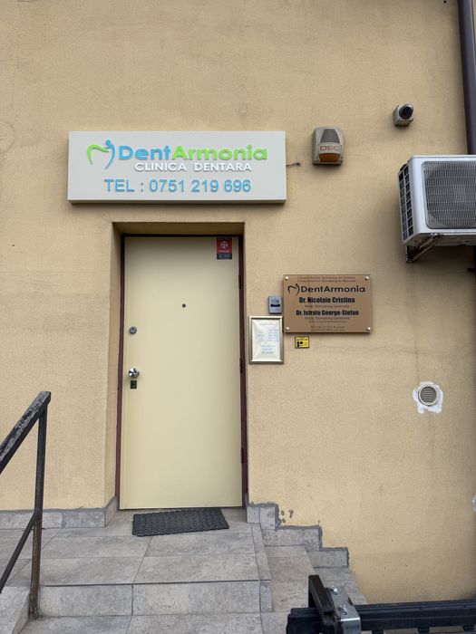 Autocolant printat stikere,vitrine,litere,casete luminoase,sablari