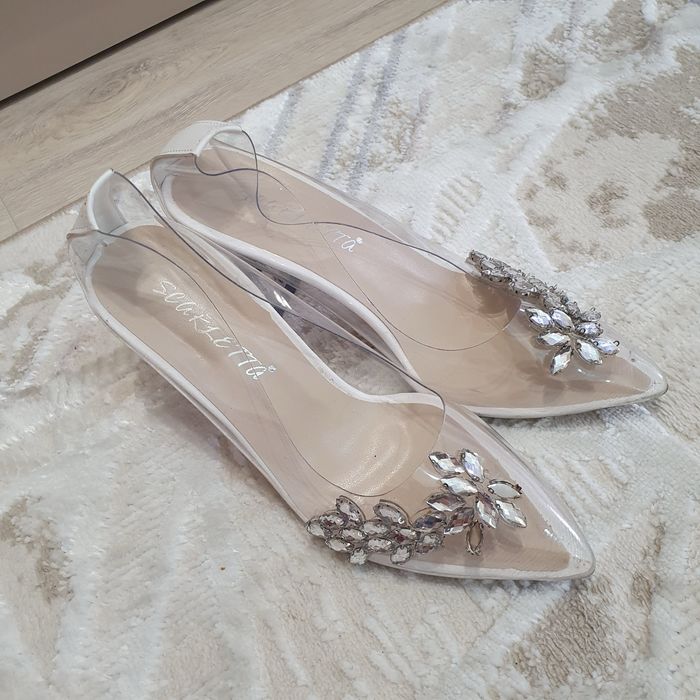 продаются туфли