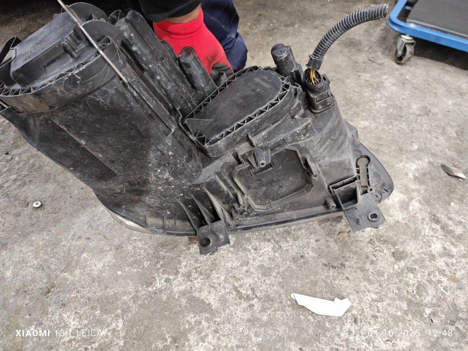 Фарове Volkswagen Touran