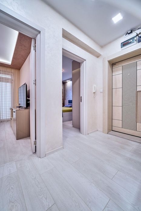 Дава се под наем Двустаен апартамент в Варна, Център - 65 кв.м за 800 € - Снимка #7