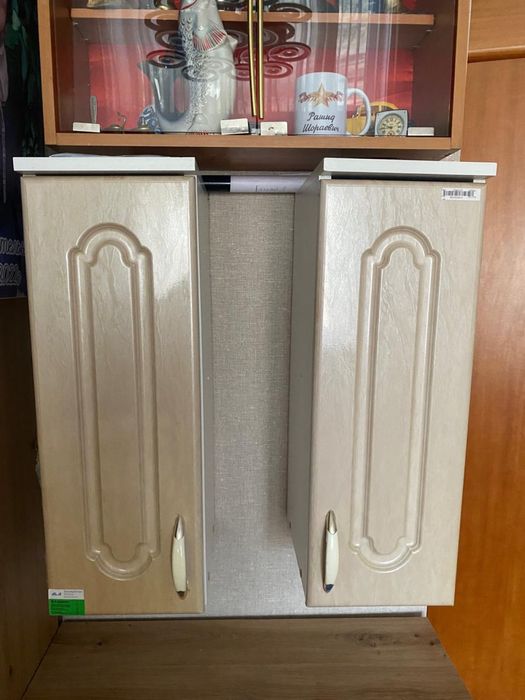 Продам комоды, стол