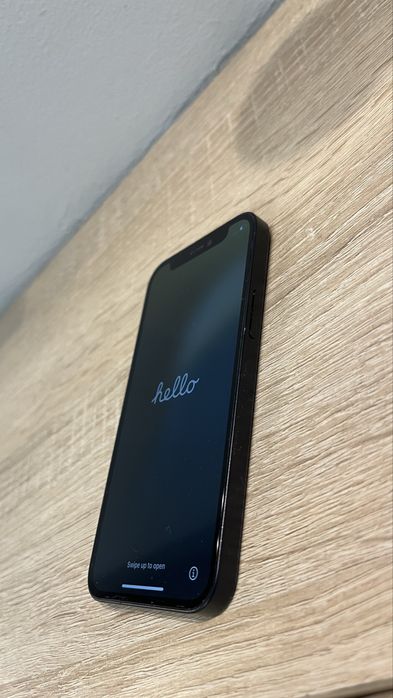 Продам Iphone 12 mini