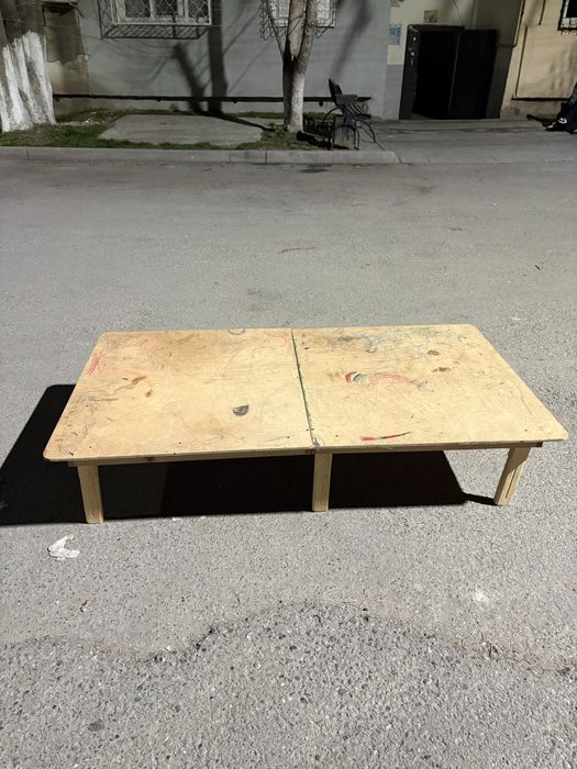 Продаются стол