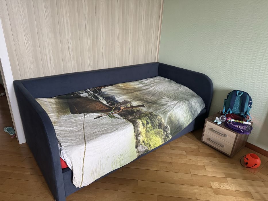 Кровать односпальная