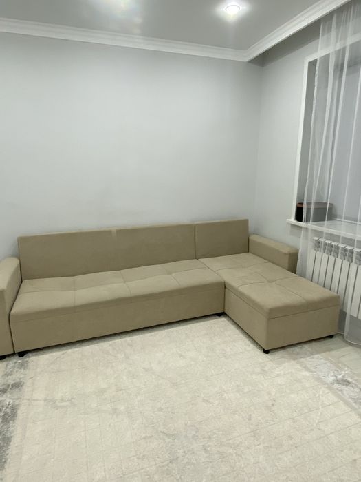 Диван угловой в хорошем состоянии