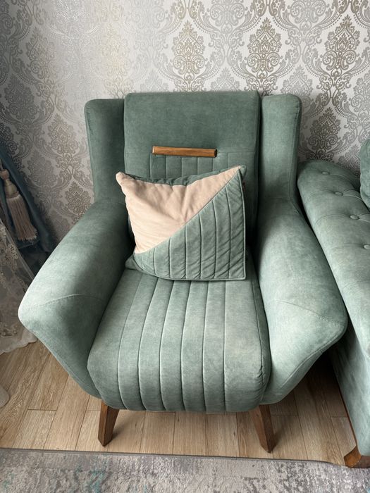 Диван с креслами