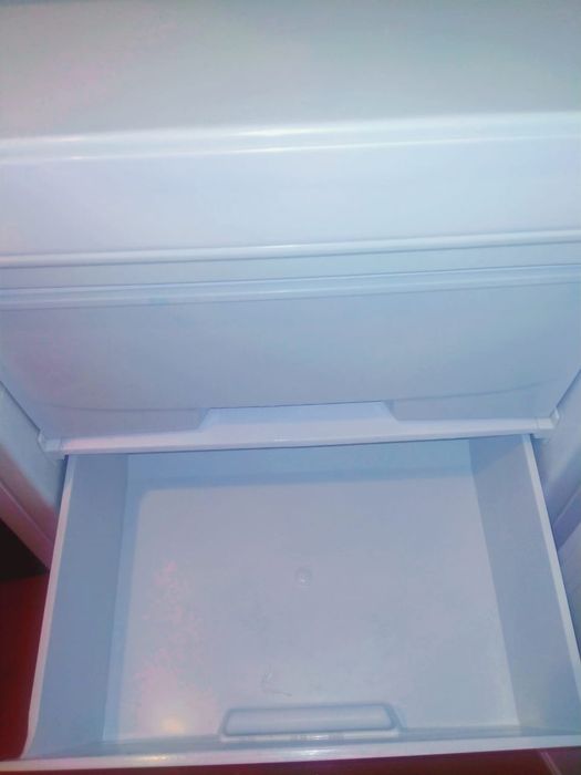 Холодильник со стеклянной дверью