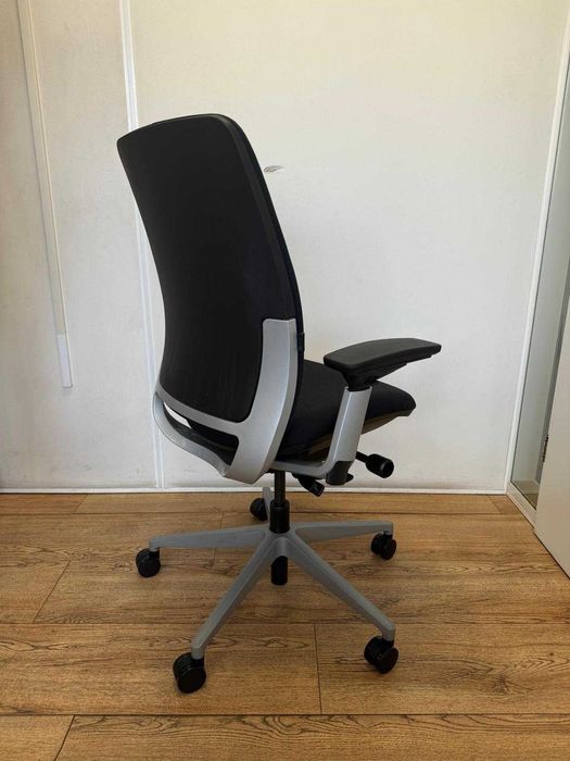 Refurbished Steelcase Amia