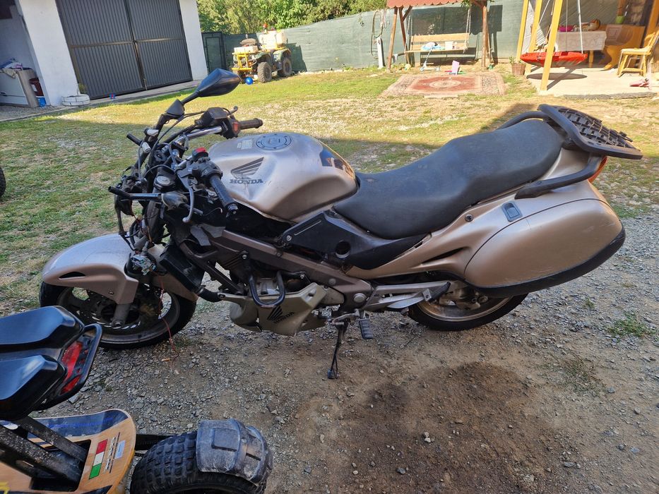 Aprilia  scarabeo 49cc si Honda Deauville 650cc v-twin