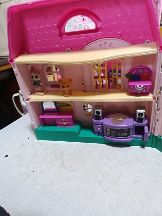 Продаеться Все для девочки