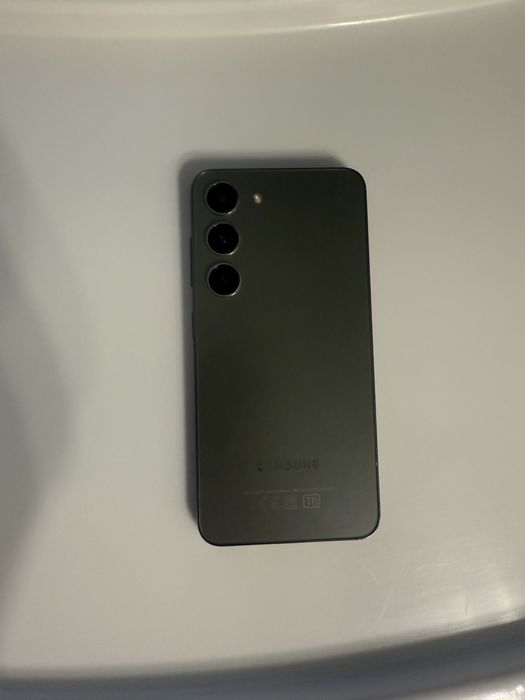 Самсунг S23,130.000тг.