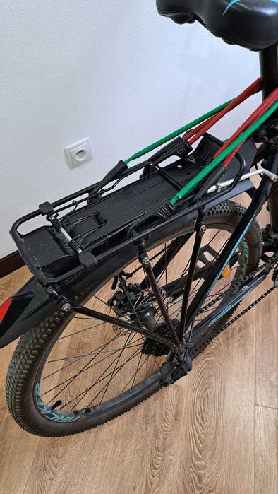 Велосипед для взрослых полный и малоиспользуемый.