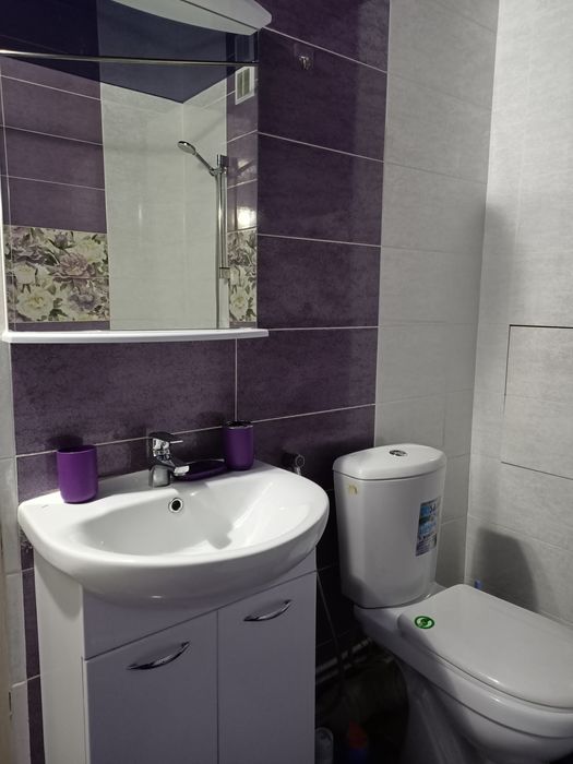 Люкс 1,5 Абая 5/ 2, Дворец спорта