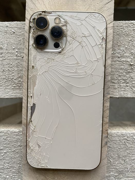 Продам Iphone 12 pro MAX