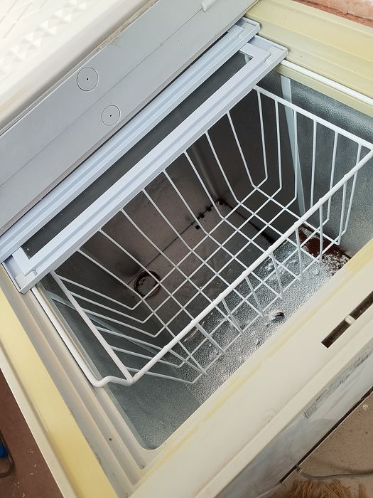 Продам морозилку или компрессор