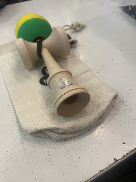 Kendama profesionala