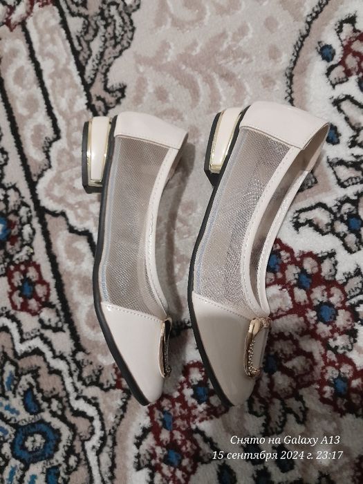 Oyoq kiyim tufli 37 razmer