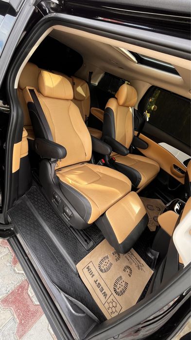 Аренда автомобиля KIA CARNIVAL