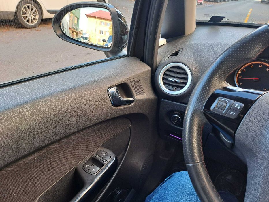 Opel Corsa D 2011