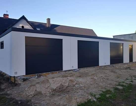 Garaj metalic din panouri sandwich  3.6 x 6.5m