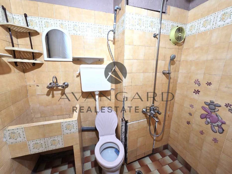 Продава се Тристаен апартамент в Пловдив, Христо Смирненски - 60 кв.м за 978 €/кв.м - Снимка #9