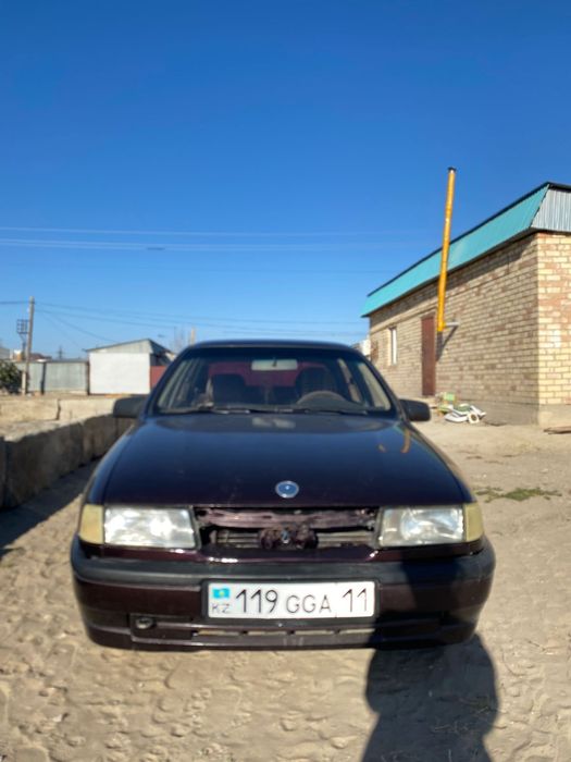 Опель Вектра 1992 г.в. 1.8л