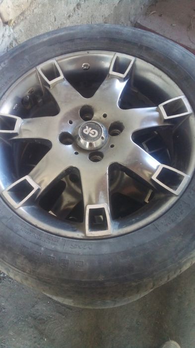 Diska 15 razmerlik balonlaeiyam urta halatda