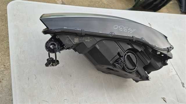 Far dreapta Audi Q5 Bixenon Led an 2017 2018 2019 2020 2021 2022 2023 cod 80A941006 Original - Factura si Garantie