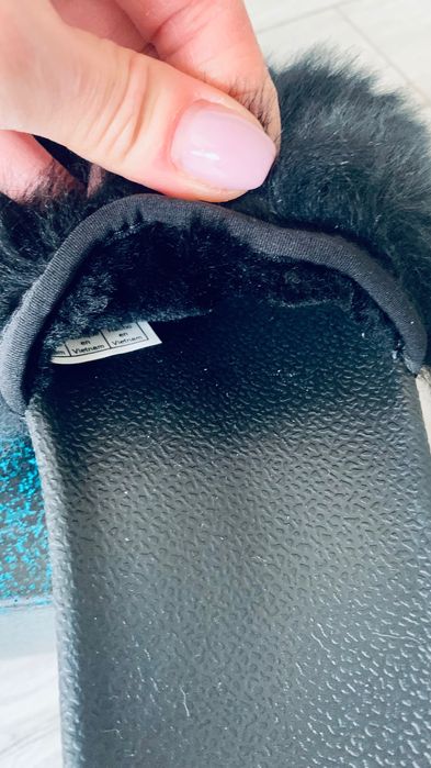 Papuci UGG originali