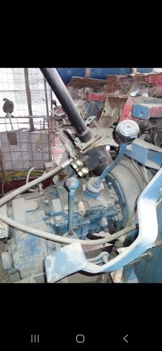 Vând tractor cu motor de Mercedes Cobra 90 c