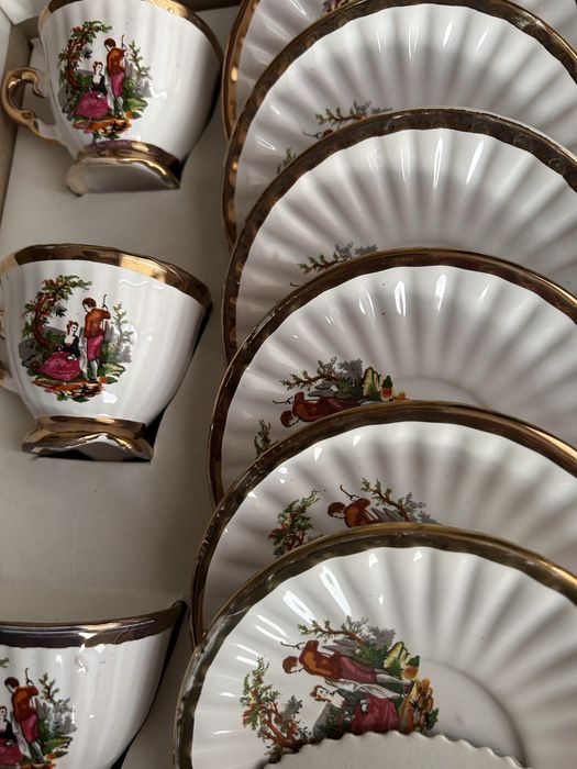 Луксозен сервиз за кафе Крайна цена