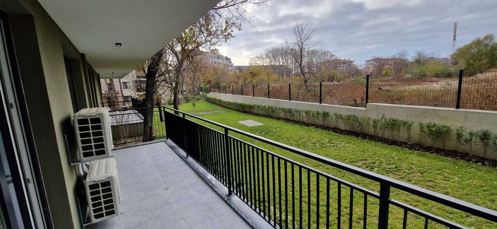 Дава се под наем Двустаен апартамент в к.к. Св.Св. Константин и Елена - 60 кв.м за 850 € - Снимка #12