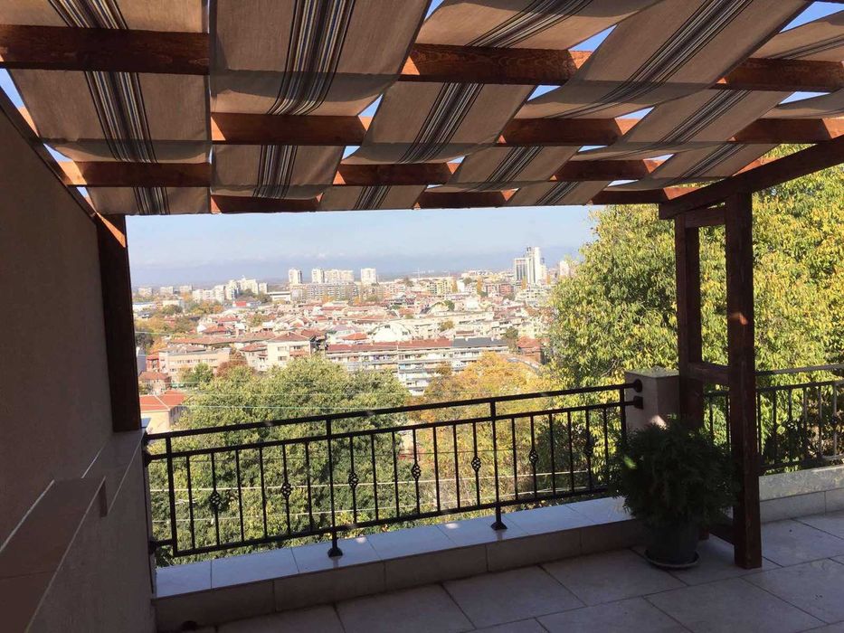 Продава се Къща в Пловдив, Център - 250 кв.м за 1400 €/кв.м - Снимка #15