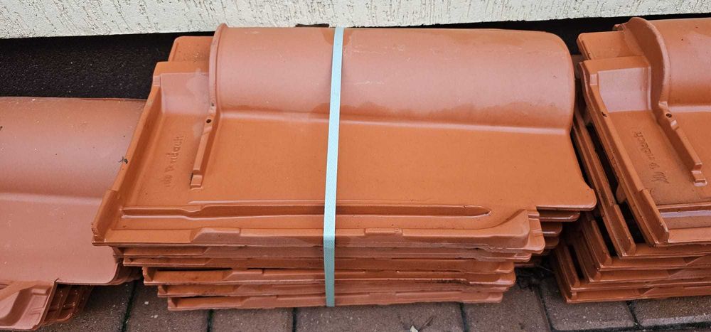 Țiglă ceramică Tondach Mediteran Plus (RAL 8004) – 12 lei/buc | Coame