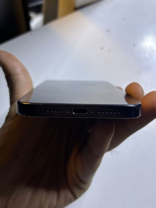 Iphone 15 pro max 256гб 86% акуммулятор