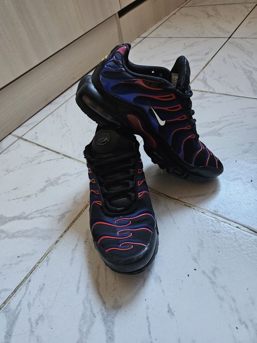 Nike Air Max Plus. No 35.5, известни с разцветката "Spider-Man", Бутонки No 36 супер запазени!