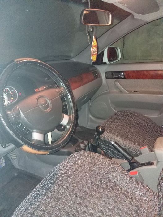 Jetra ranhi oq naxtga sotiladi