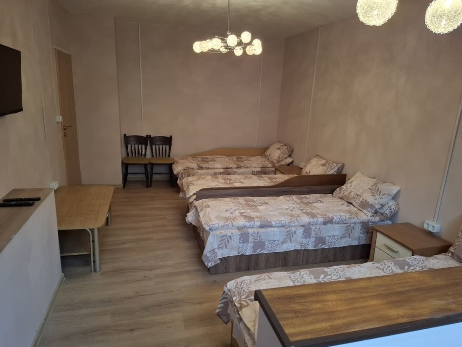 Самостоятелен апартамент,нощувки за 3-4-ма работници Надежда 2