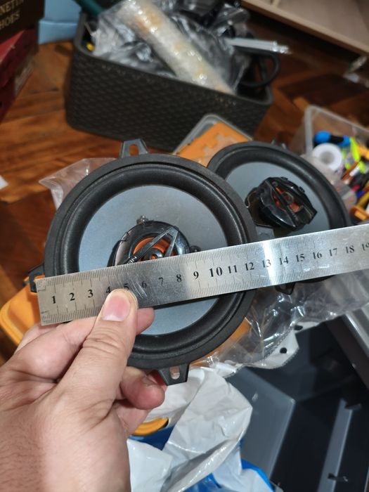 Динамики для автомобиля