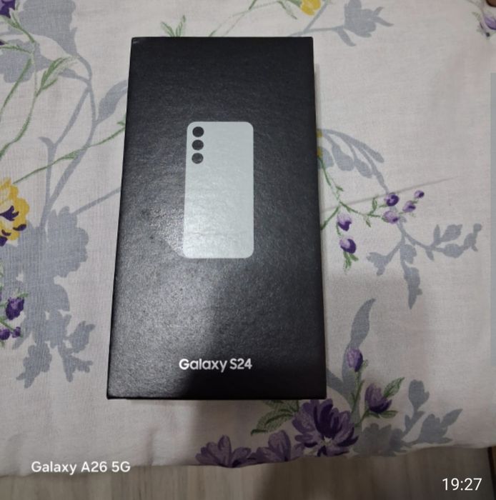 Samsung galaxy s24 срочно продам