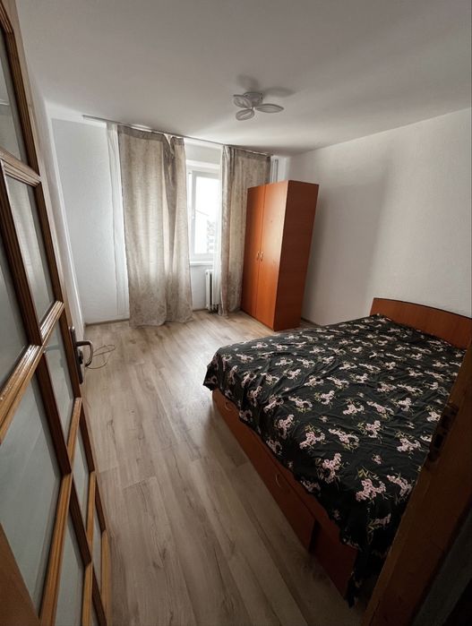Închiriere apartament cu 4 camere