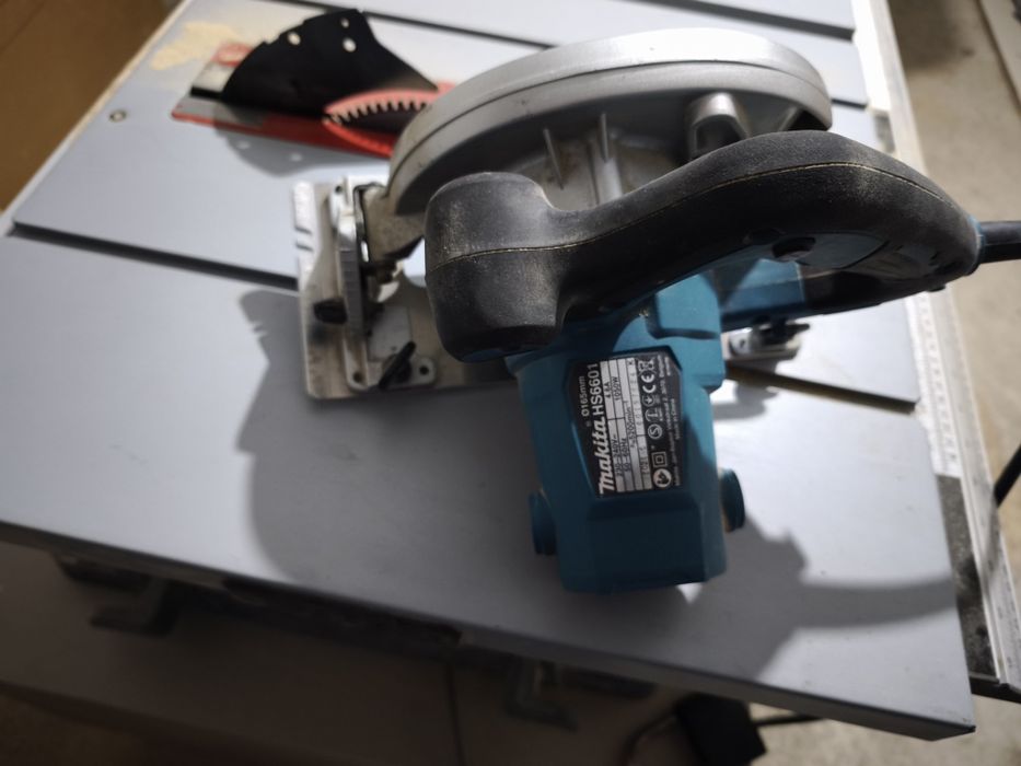 Circular Makita HS 6601