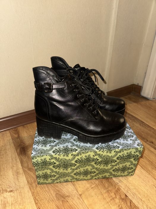 Продаю осенюю обувь