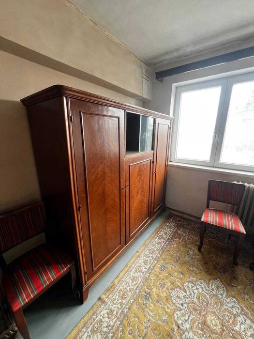 Vând mobilier în stare bună