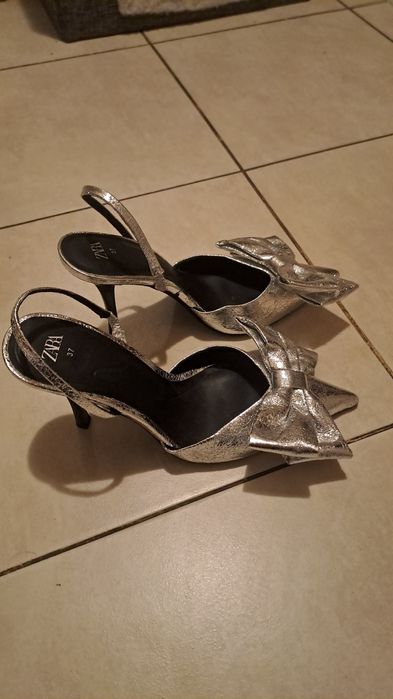 Дамски обувки Zara с декорация панделки