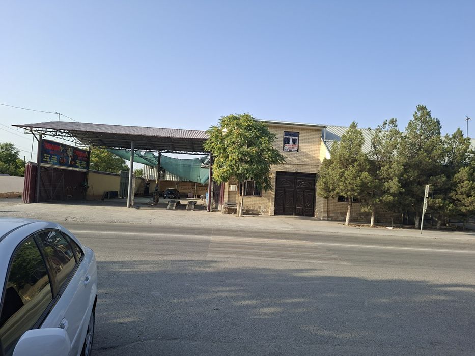 Продаётся дом с автомойкой и магазином на оживлённой трассе!

Продаётс