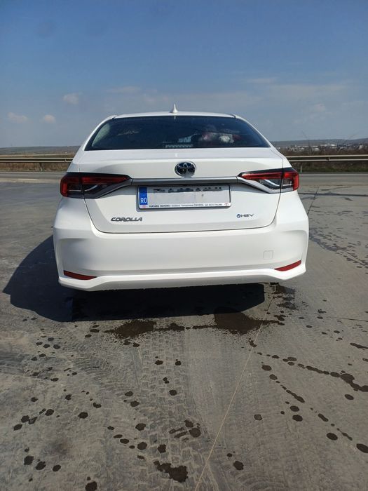 Vind  sau schimb  Toyota corolla 1,8 Hybrid  an 2026  ,Proprietar