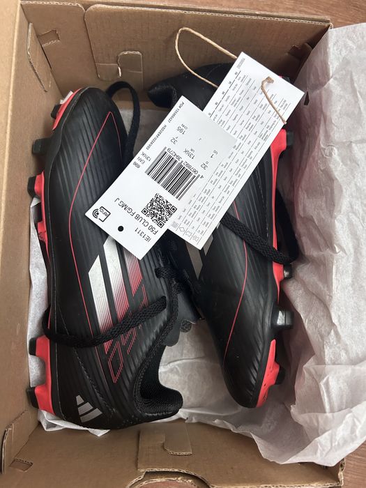 Бутонки adidas f50 32н като нови